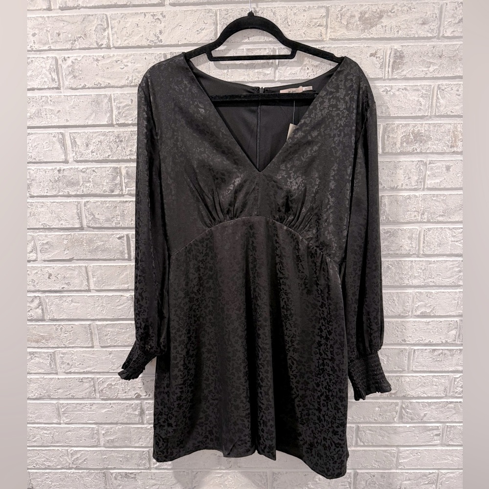 Black mini long sleeve dress